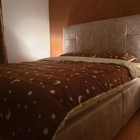 Apartman Kej Free Parking Kraljevo Esterno foto