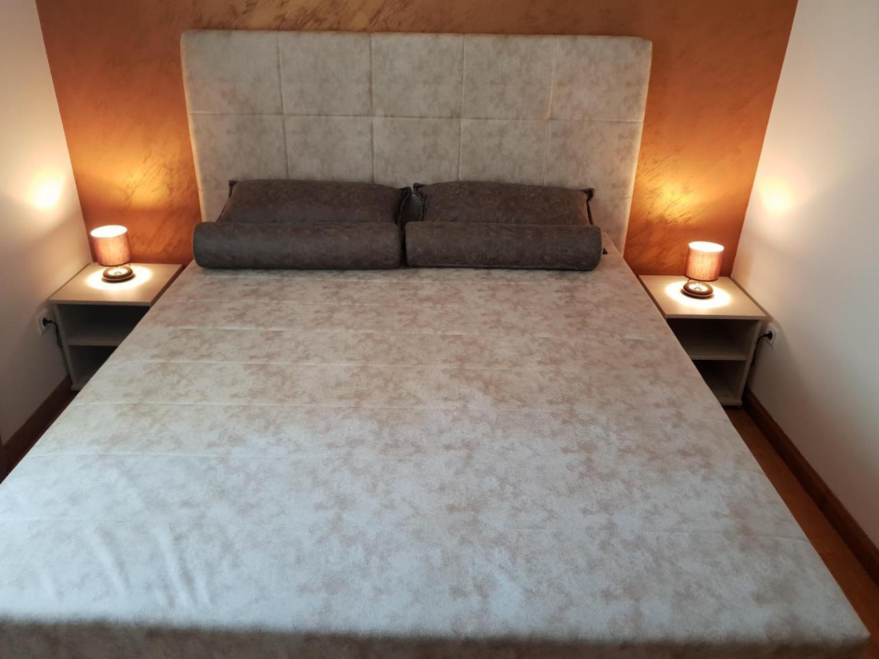 Apartman Kej Free Parking Kraljevo Esterno foto